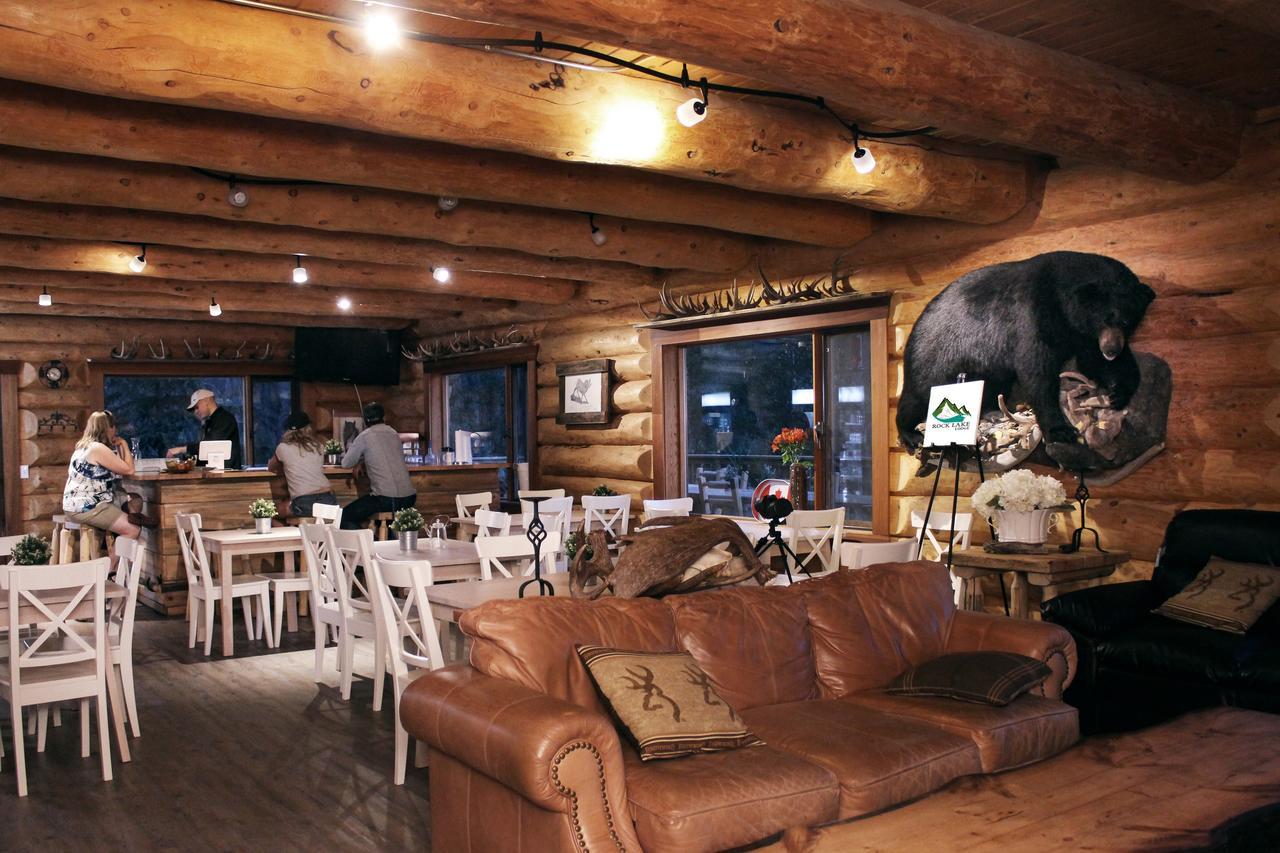 Rock Lake Lodge Rock Lake Lodge Provincial Park Bagian luar foto